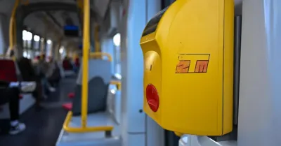 Warszawa: we wtorek Dzień bez Samochodu - komunikacja jest darmowa